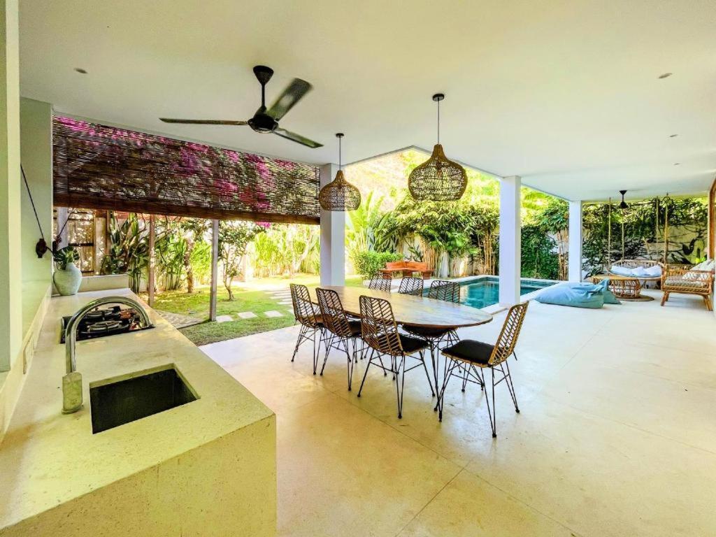 Marlaca Villas Lombok Kuta  ภายนอก รูปภาพ