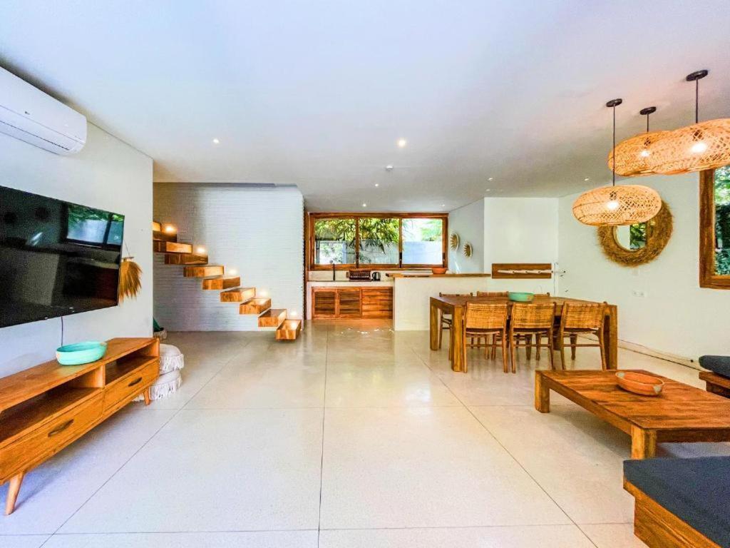 Marlaca Villas Lombok Kuta  ภายนอก รูปภาพ